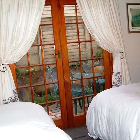 Smart Villa Guest House East London Room photo